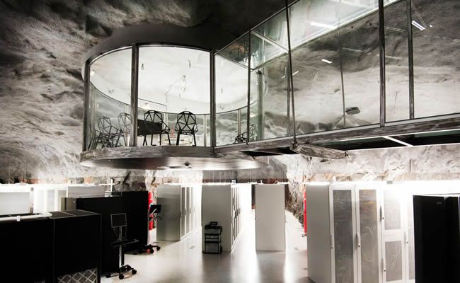 white-mountain-office-servers