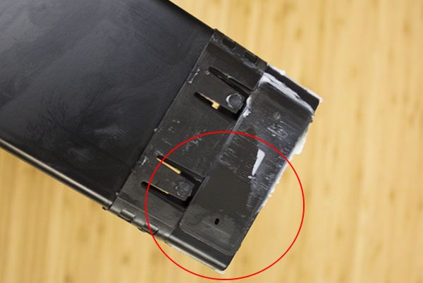 Uplift Desk Inconsistent Lubrication With Dry Spot