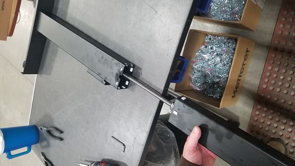 closing-up-column-vertdesk