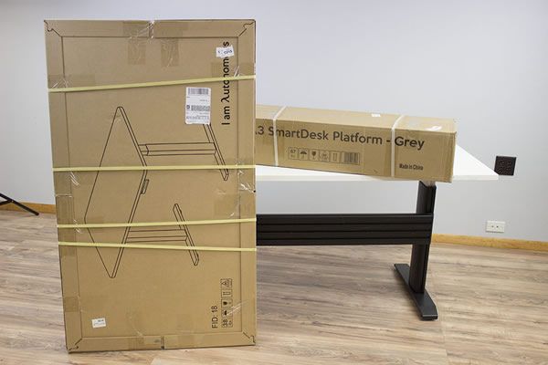 Autonomous AI SmartDesk 2 Packaging