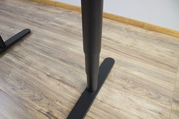 IKEA Bekant Leg Design