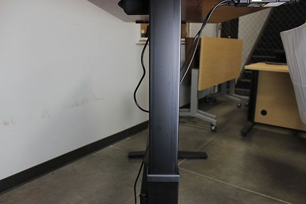 Other side of column showing minimal rub marks from glides