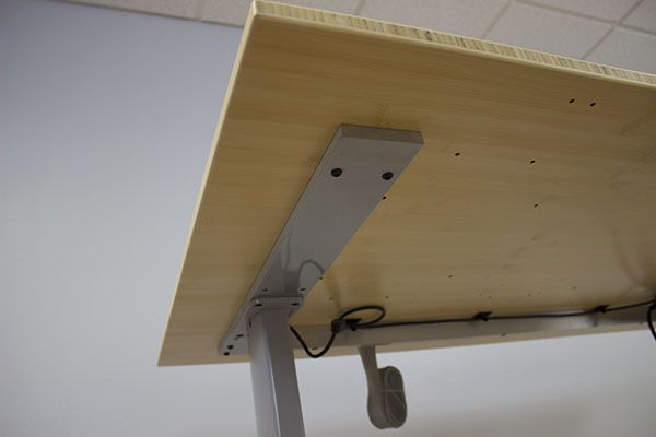 Showing Solid Aluminum Upper Supports