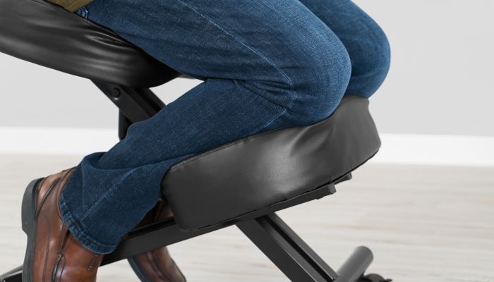 Sleekform with knees on pads