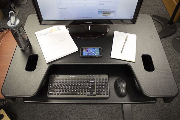 Task space on Varidesk EXEC 40