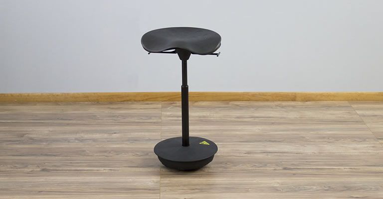 Focal Pivot Stool