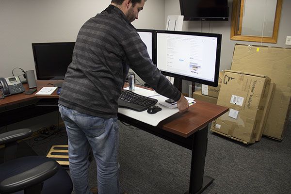 Adjusting the height of the QuickStand Eco