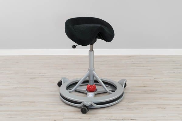 Back App 2.0 on removable caster base