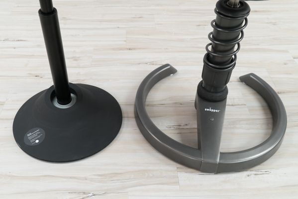 Muvman (left) and Swopper (right) base comparison