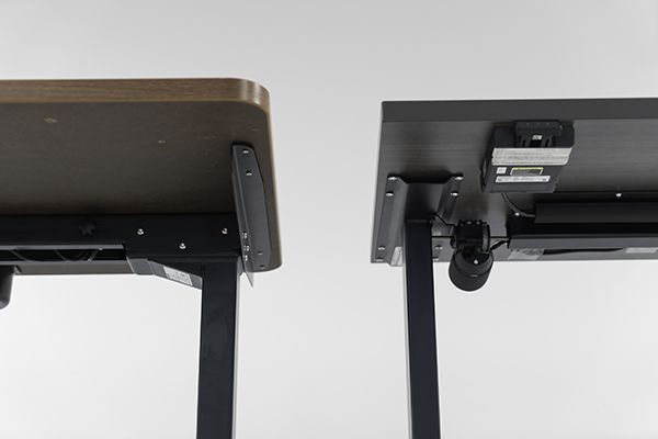 Internalized motor on left and external single motor on right