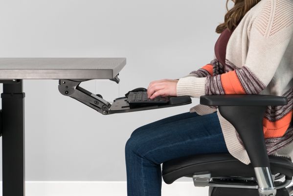 Slightly negative tilt position for better wrist angle