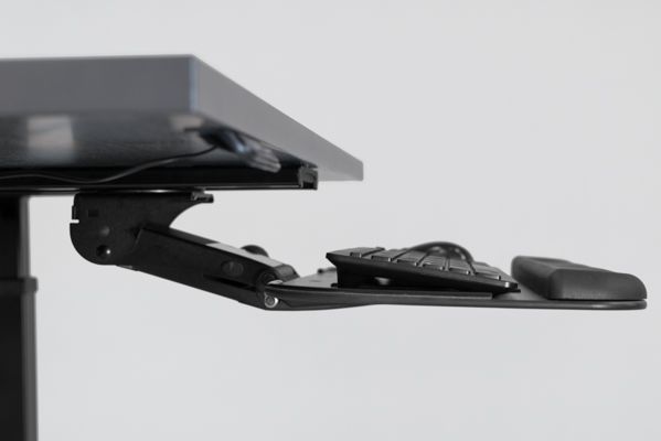 Thin profile keyboard tray and keyboard/mouse