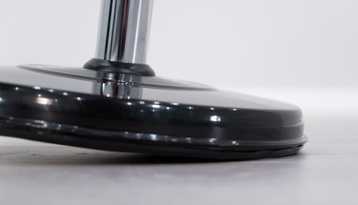 Anti-roll lip on bottom of base