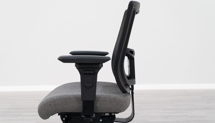 Showing natural curve in Affirm backrest