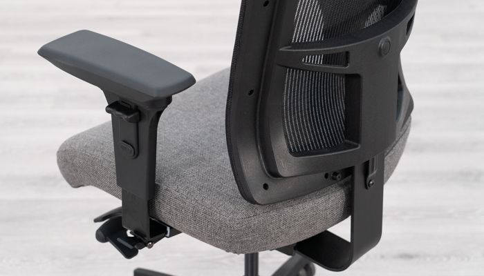 Affirm's backrest and arm build quality