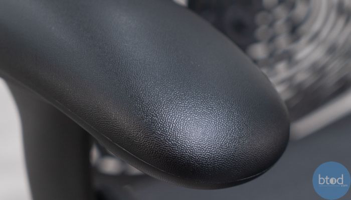 Mirra 2 Armrest Poly Material Close Up
