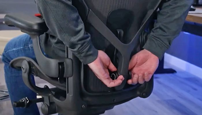 Adjusting Posture Fit on Aeron