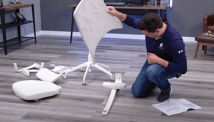 Assembly of the chair
