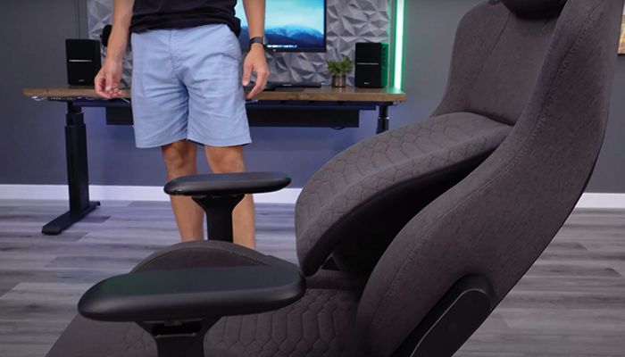 Razer Iskur Lumbar Support Fully Extended
