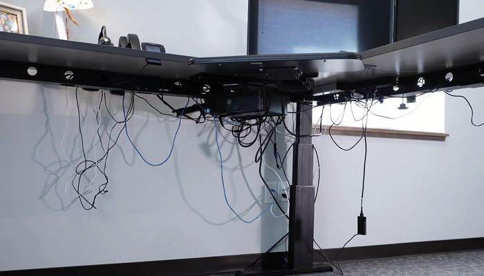 The L-shape desk can cause some challenges