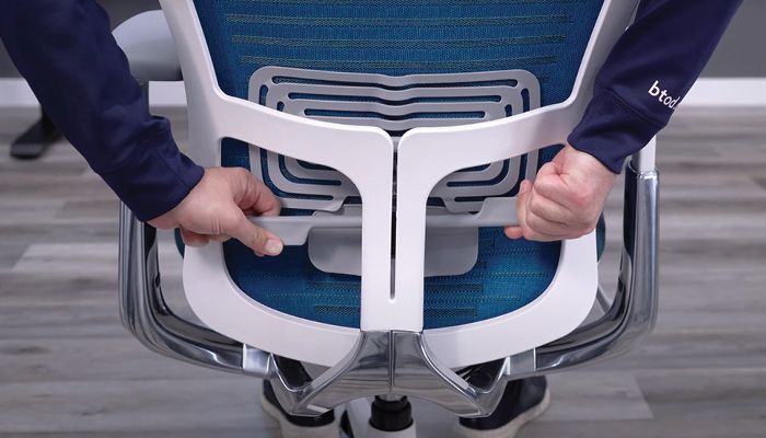 The lumbar adjustment