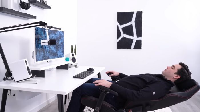 The Titan can recline flat