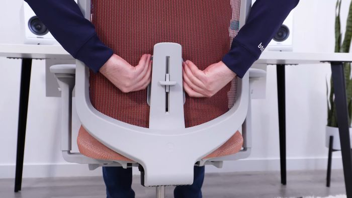 Adjustable lumbar system