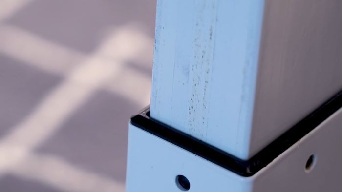 Residue can show on white frames easier