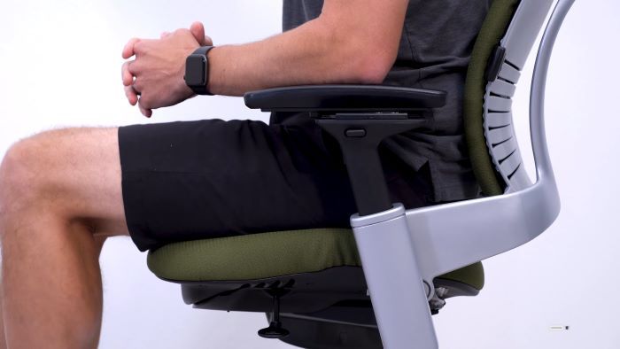 Amia seat's flat sitting experience and the Leap chair's extensive adjustability
