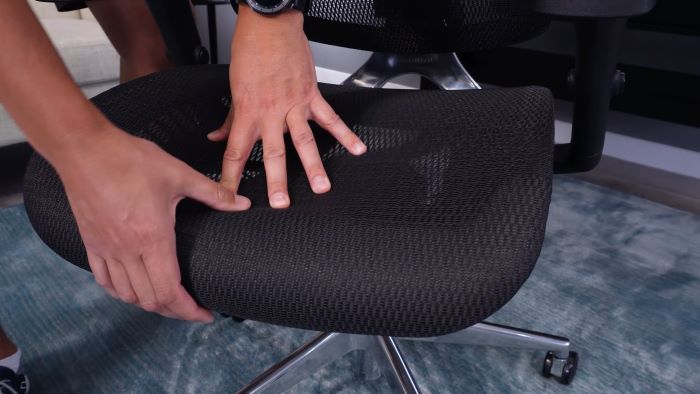 Mesh can be loose at times making sitting uncomfortable