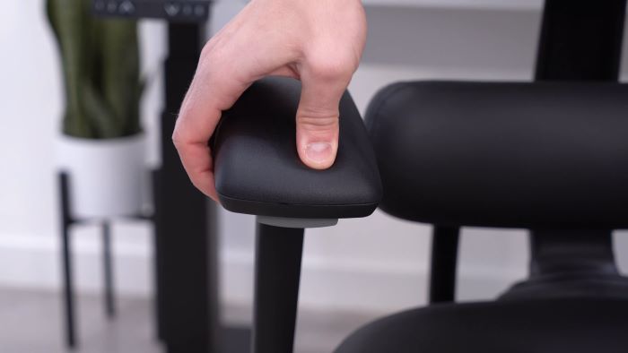 Featuring comfortable armrests