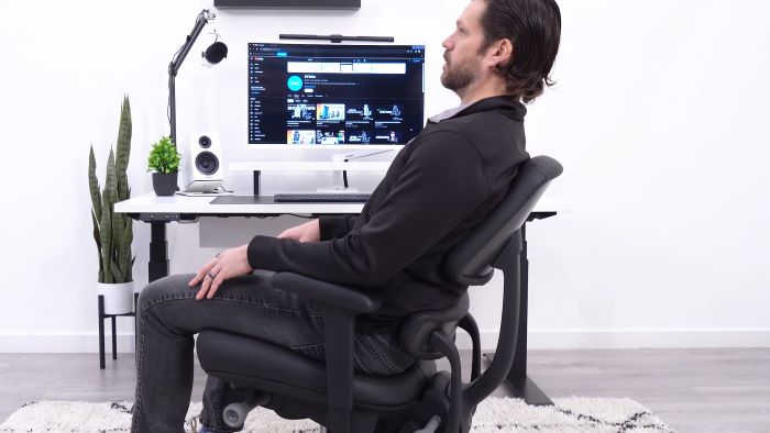 Leaning back is smooth