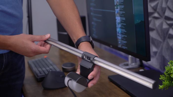 The BenQ Halo light bar