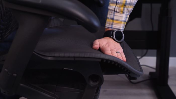 Flexible front edge