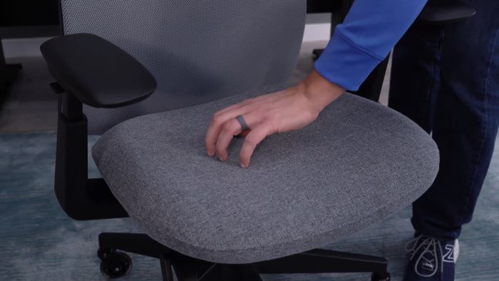 Wide and cushioned seat